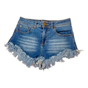 Denim shorts/ fringe - S